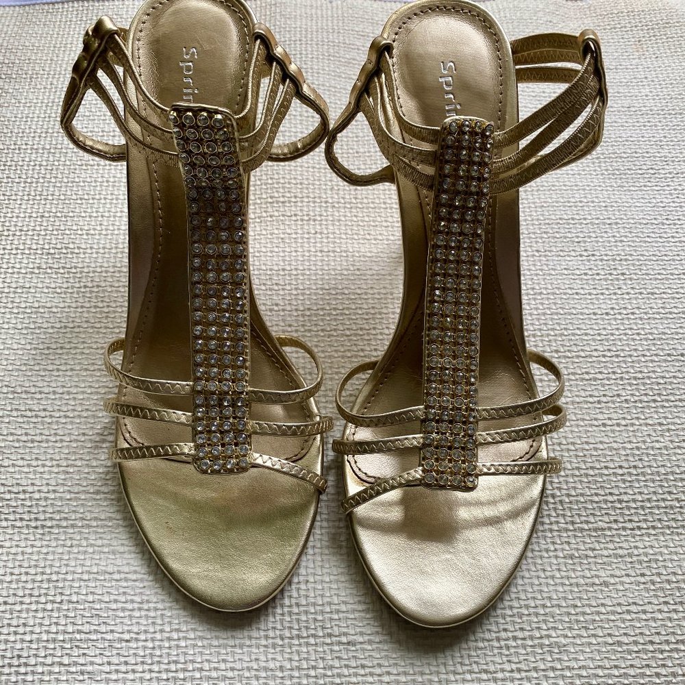Champagne Gold Shoes - Size 8